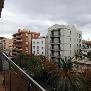  Apartamento With Balcony Close To The España